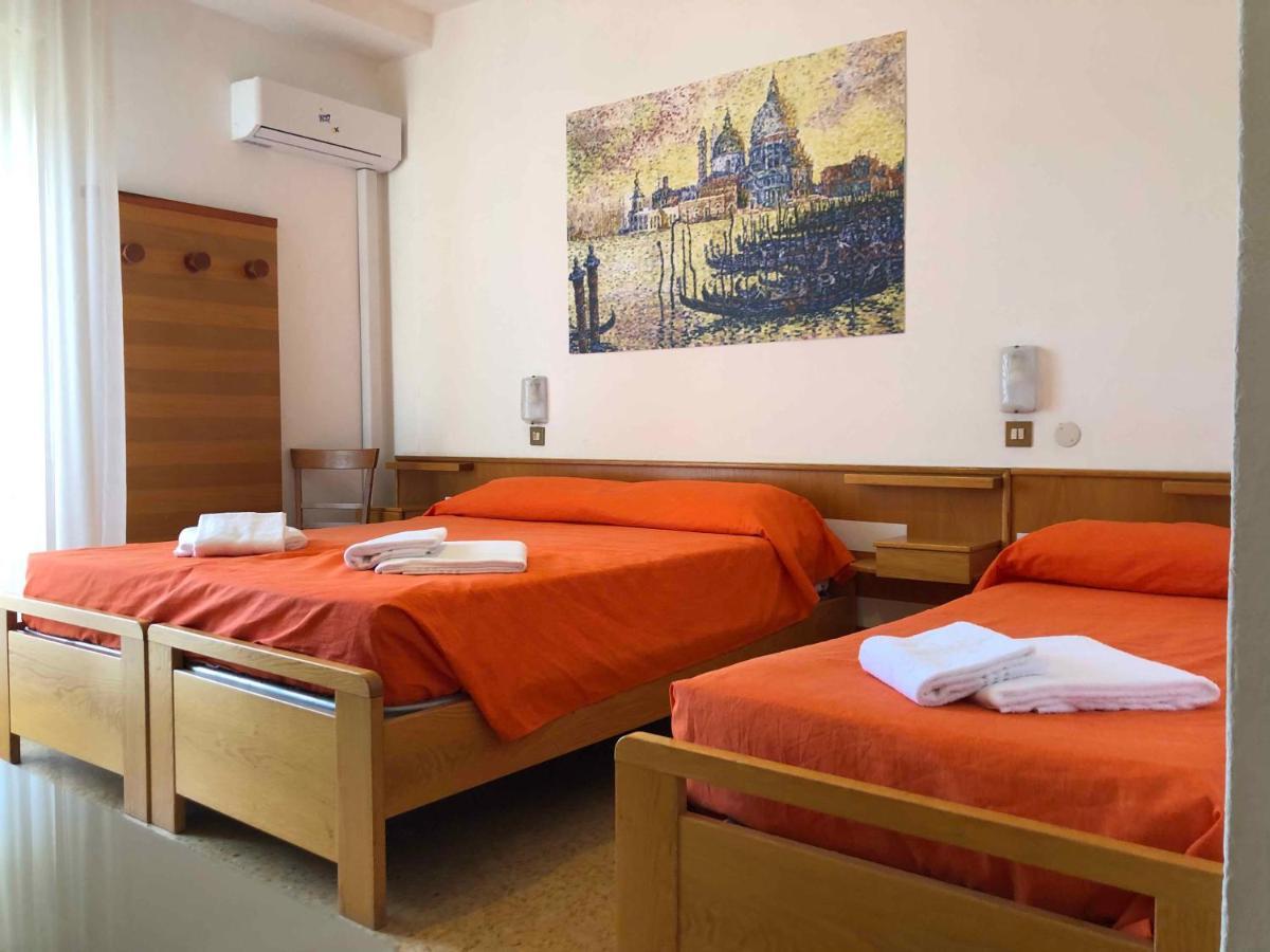 Hotel Adriatico Bibione Esterno foto