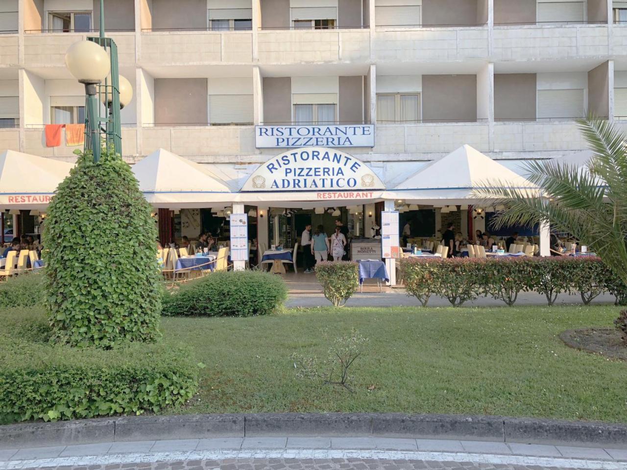 Hotel Adriatico Bibione Esterno foto