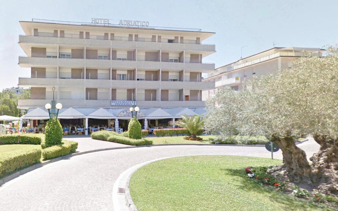 Hotel Adriatico Bibione Esterno foto